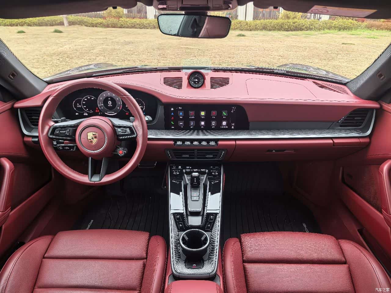 Porsche 911, 2025 12
