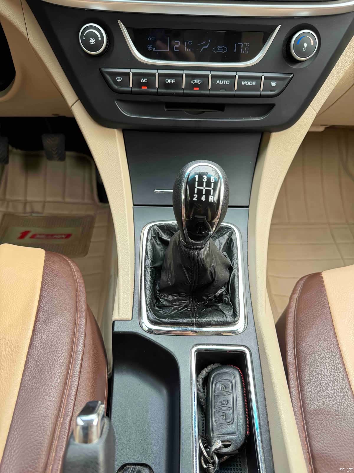 Geely Emgrand, 2017 15
