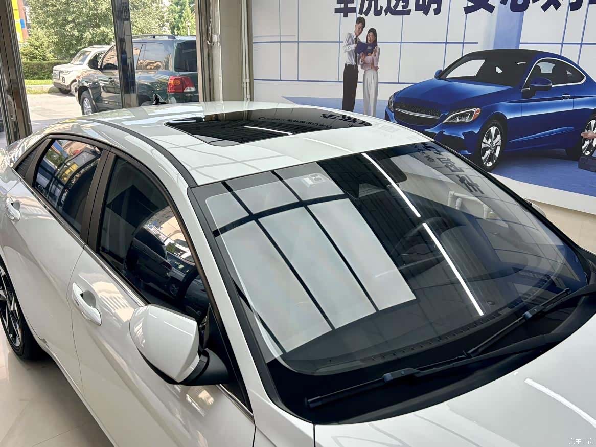 Hyundai Elantra, 2022 7