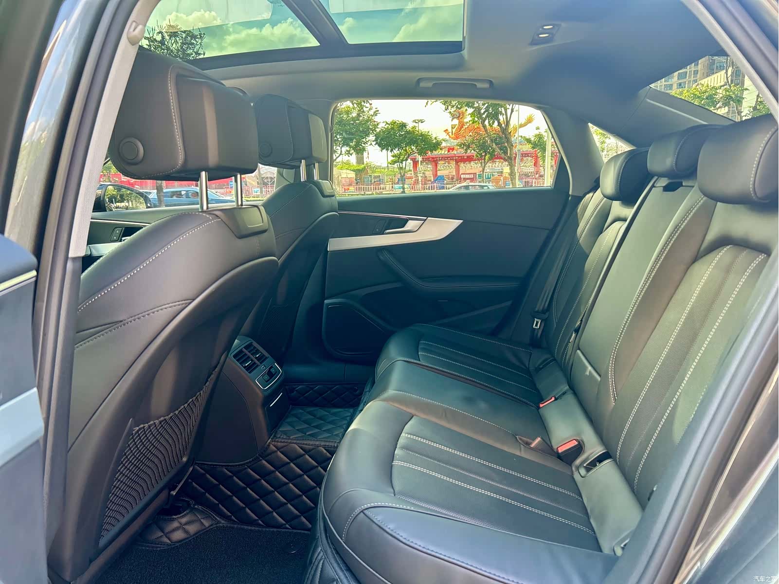 Audi A4L, 2022 9