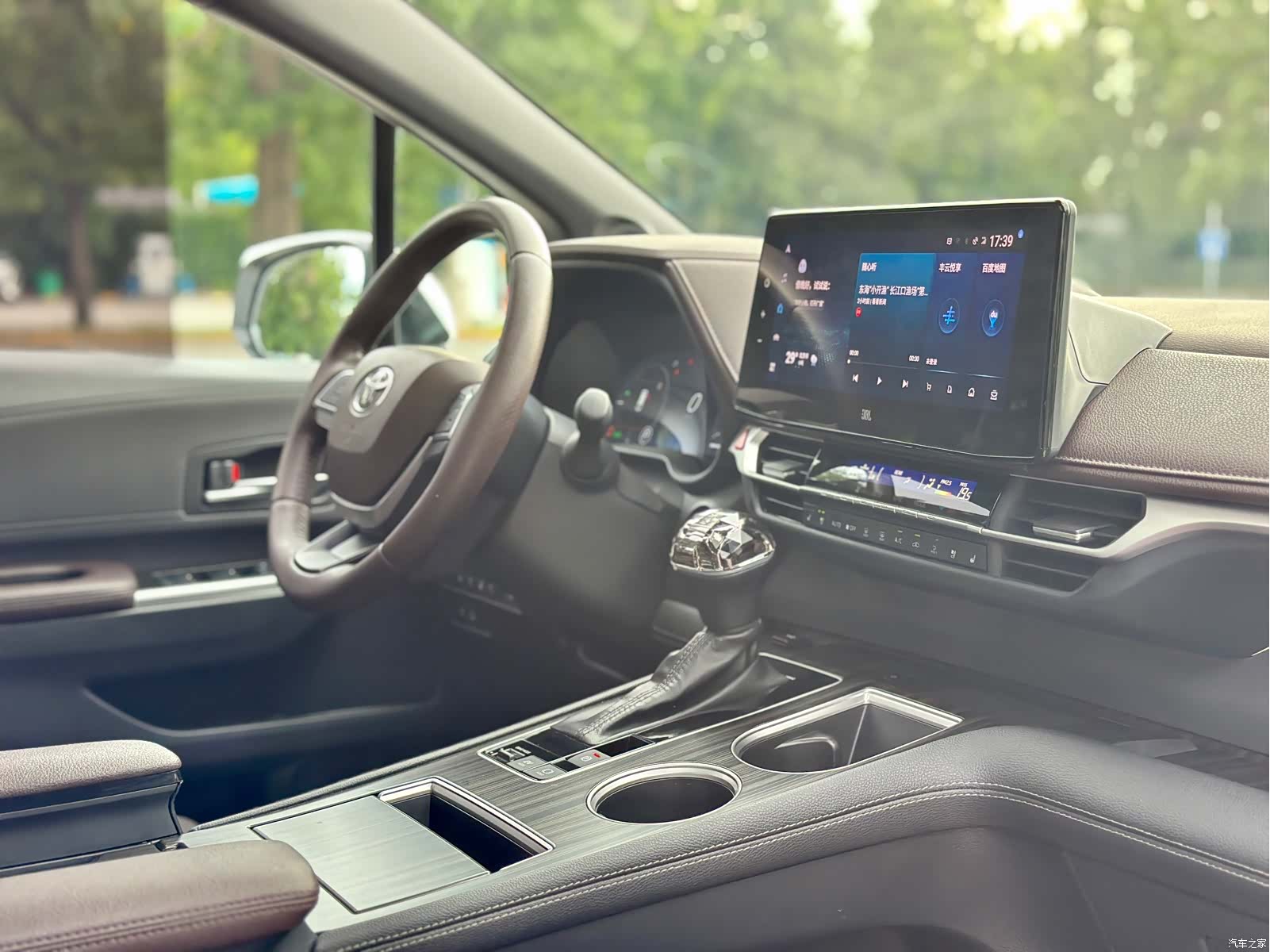 Toyota Sienna, 2023 29