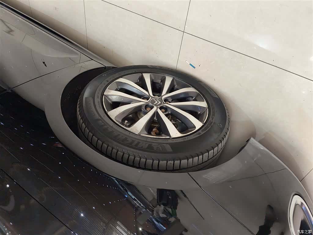 Citroen C6, 2019 25