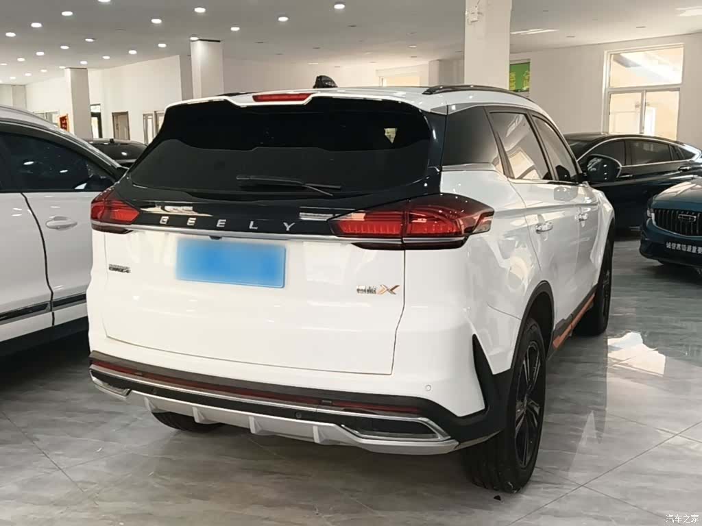 Geely Boyue, 2022 7