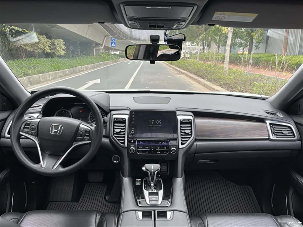 Honda UR-V, 2017 все фото