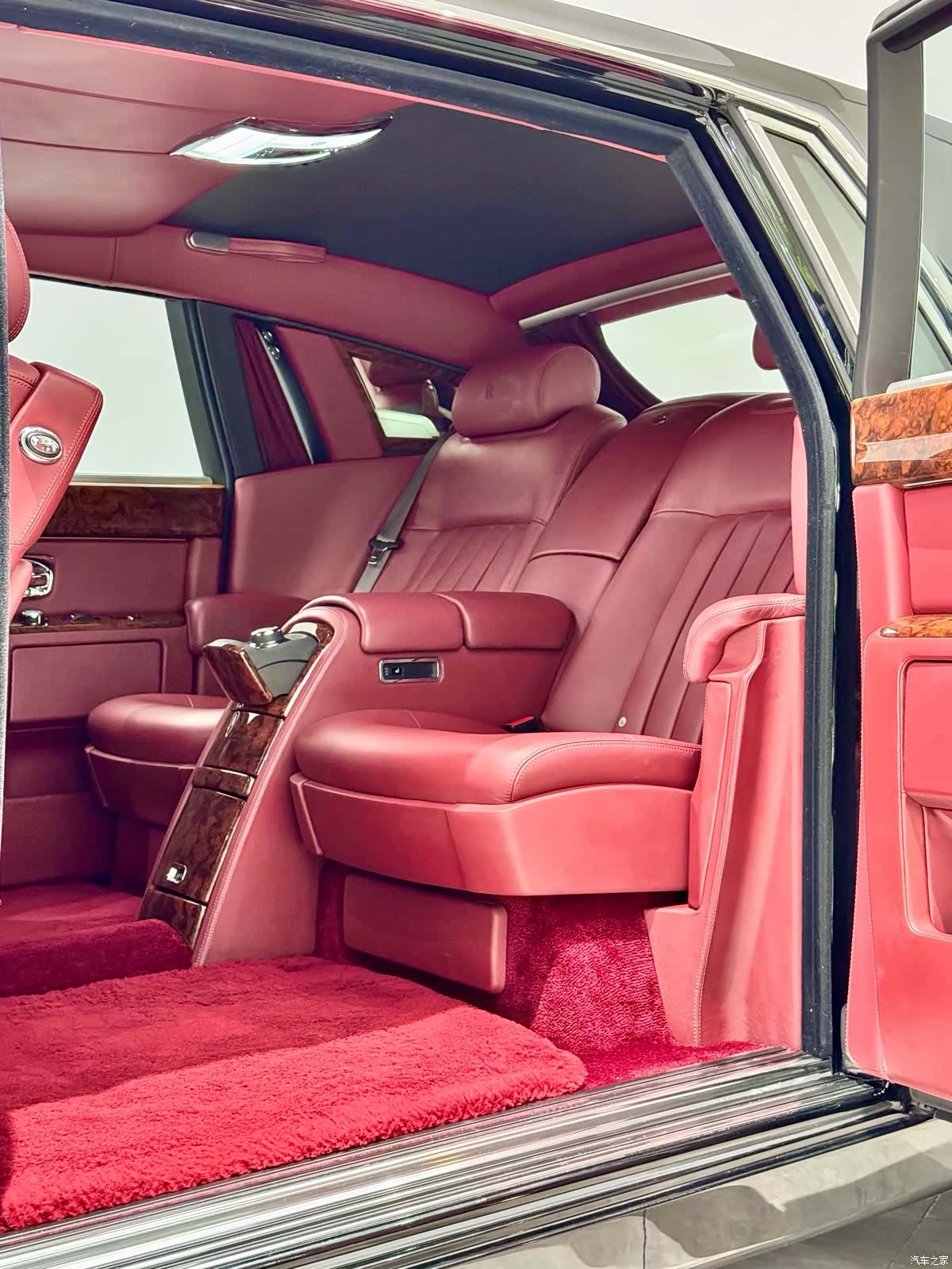 Rolls-Royce Phantom, 2011 22