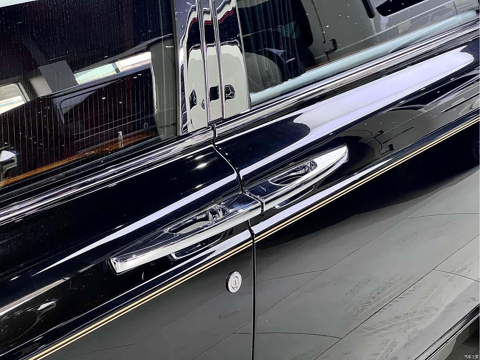 Rolls-Royce Phantom, 2011 15
