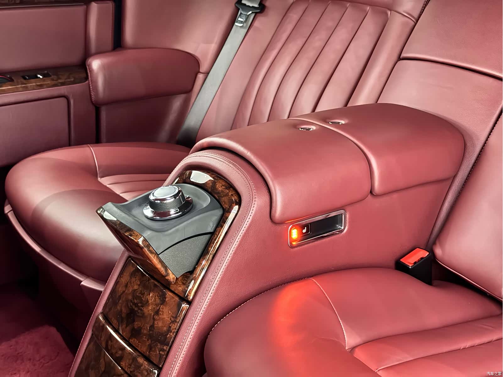 Rolls-Royce Phantom, 2011 27