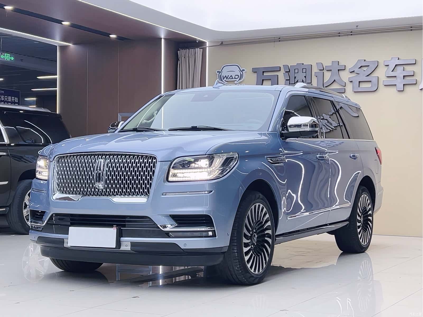 Lincoln Navigator, 2021 1