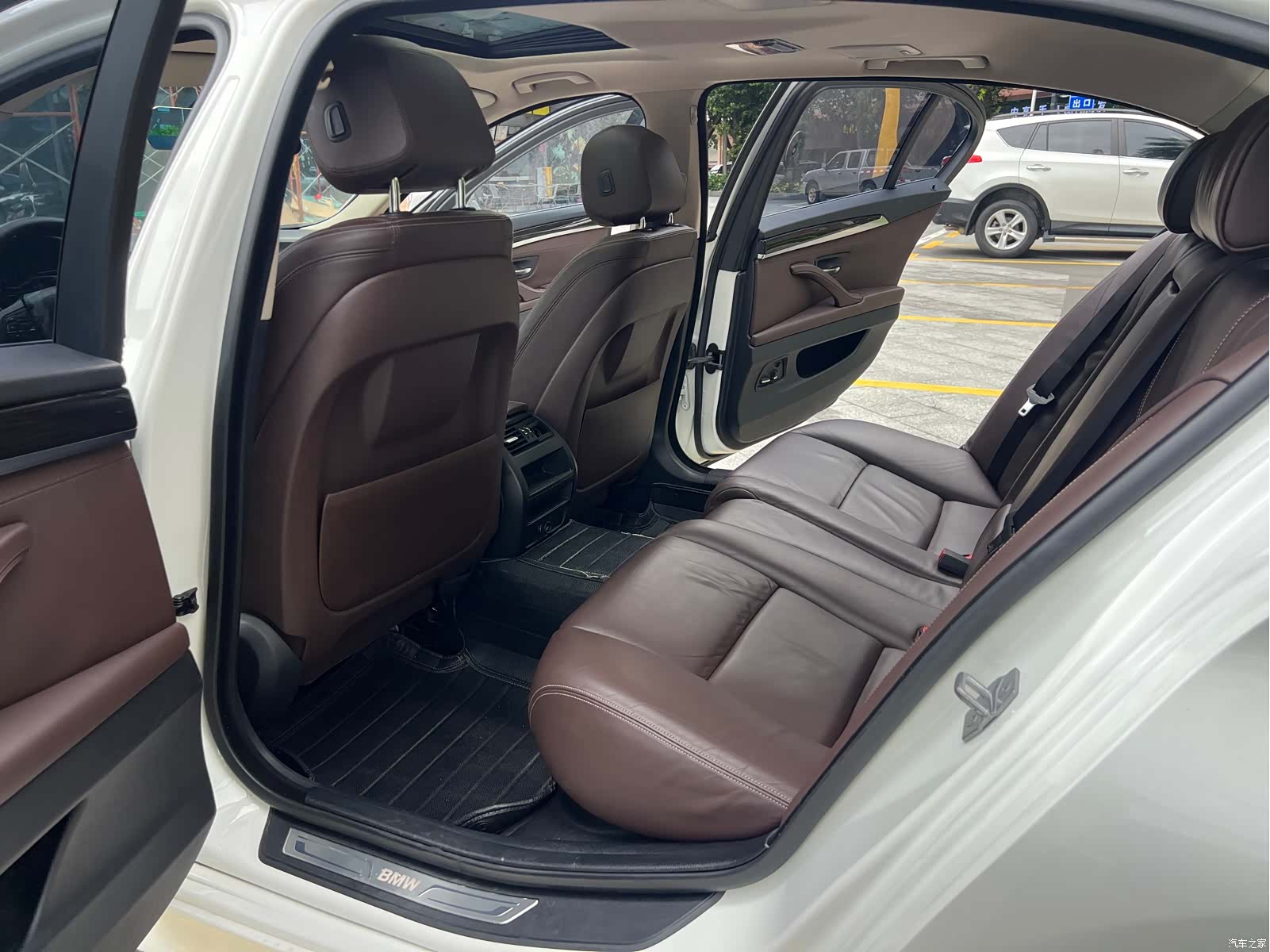 BMW 5 Series, 2015 9