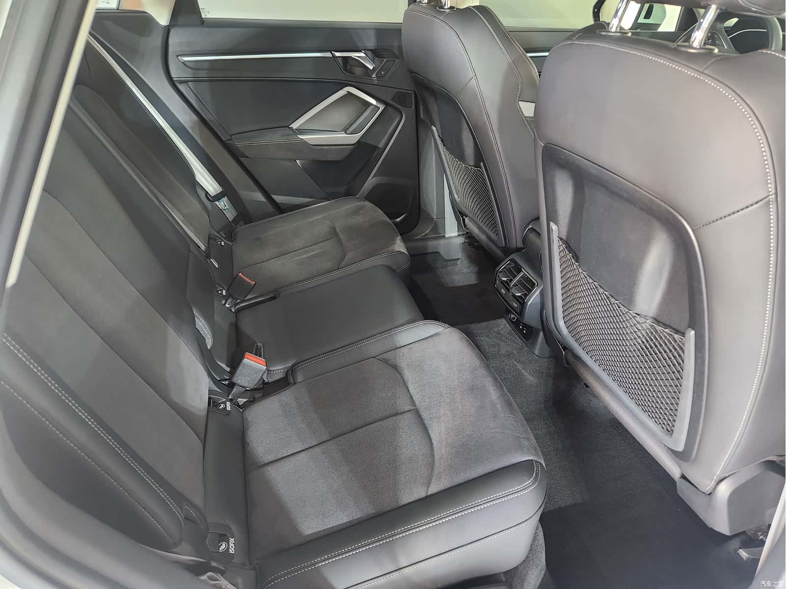 Audi Q3, 2023 10