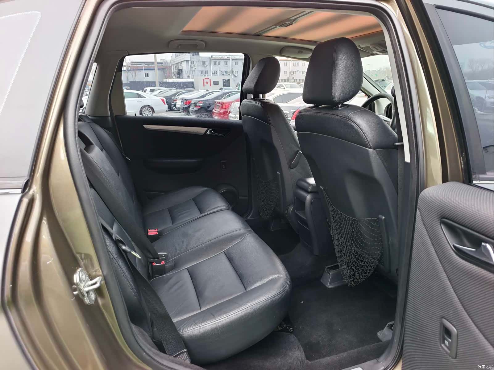 Mercedes-Benz B-Class, 2011 15
