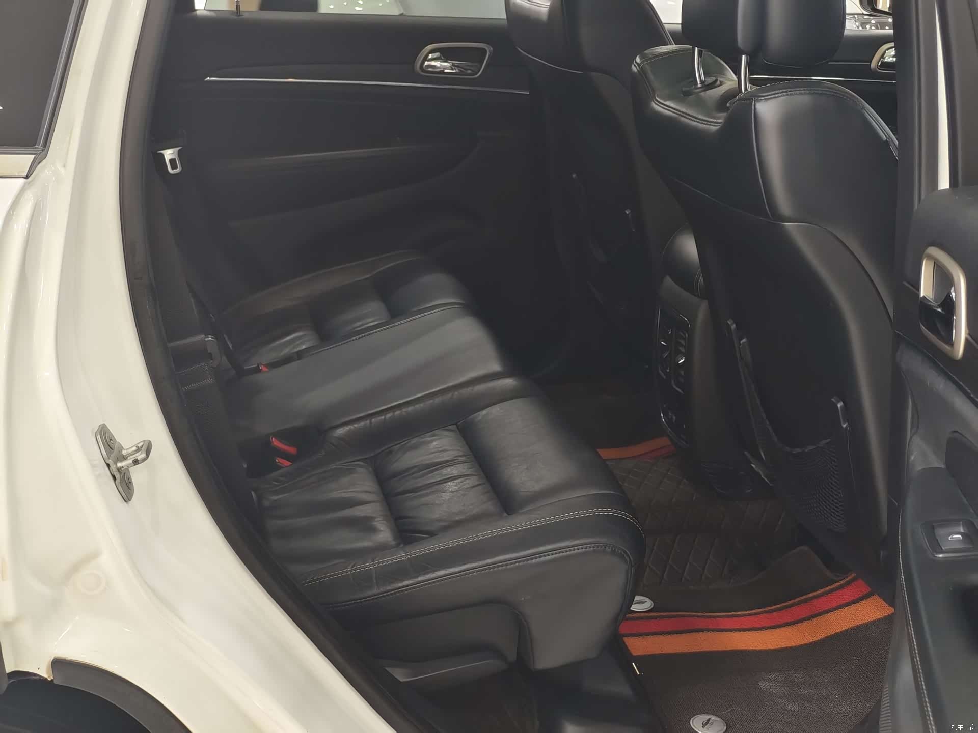 Jeep Grand Cherokee, 2017 12