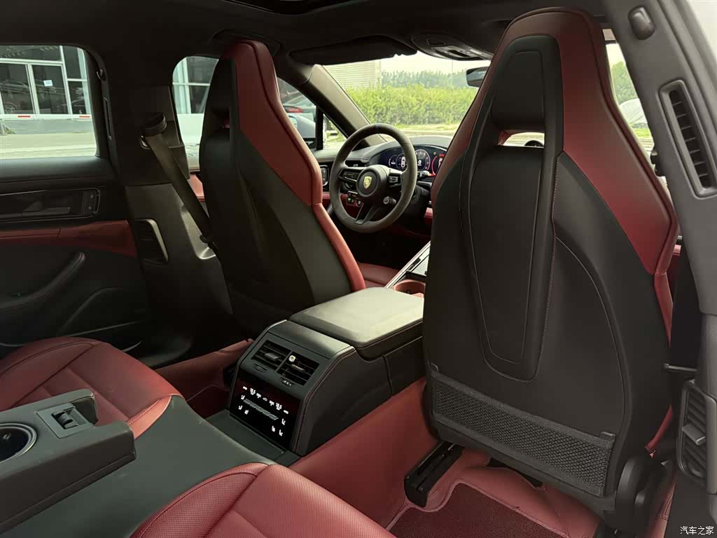 Porsche Panamera, 2024 29