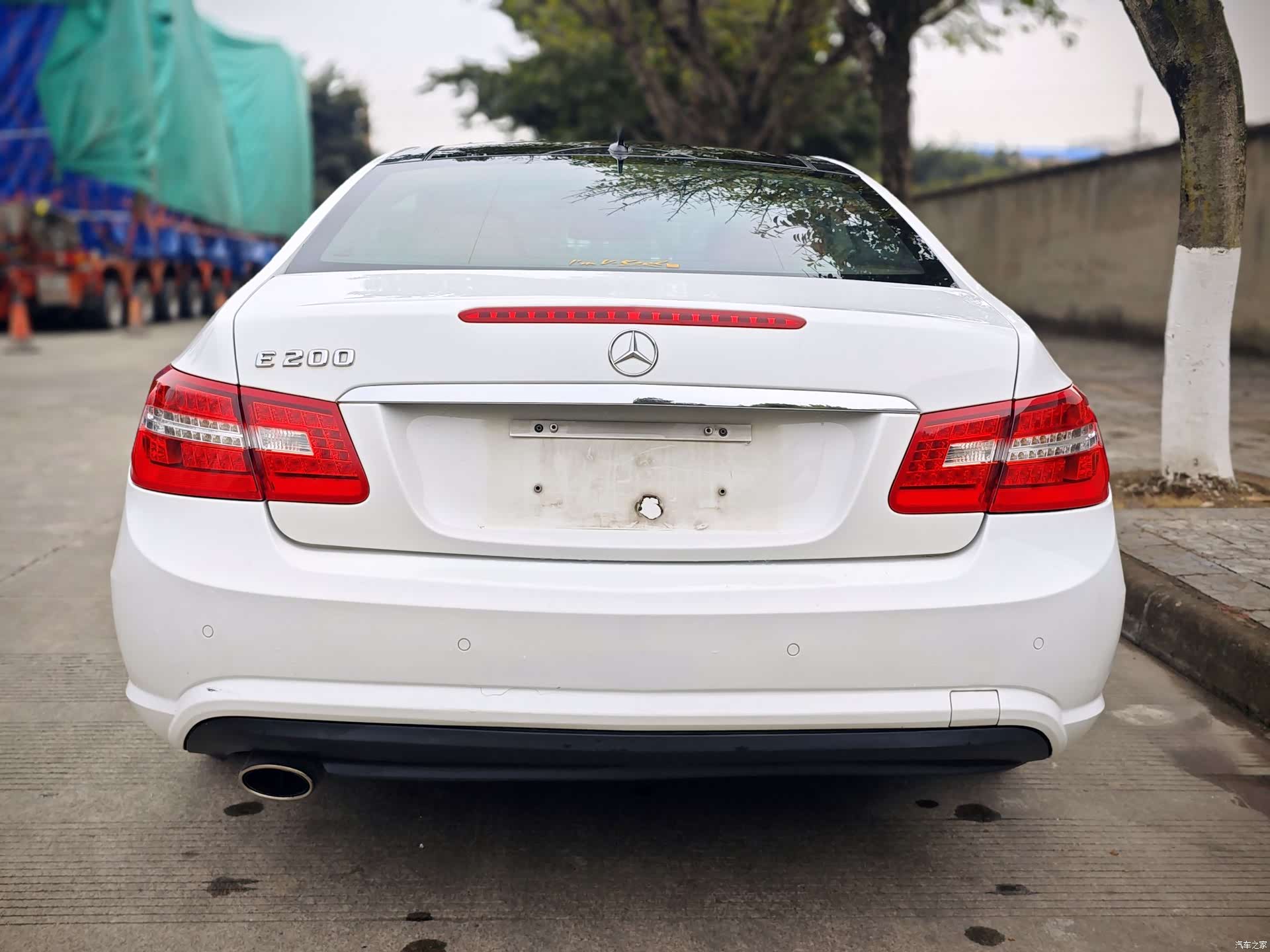Mercedes-Benz E-Class, 2013 10