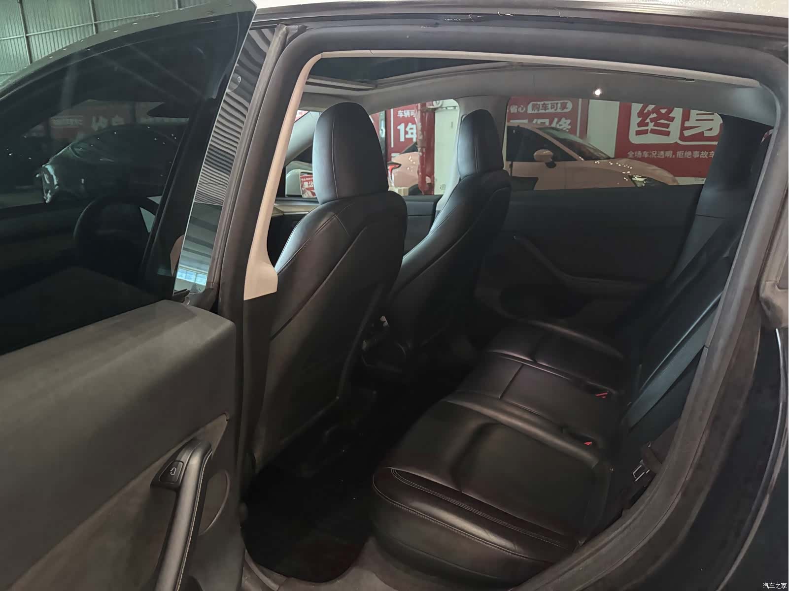 Tesla Model Y, 2023 8