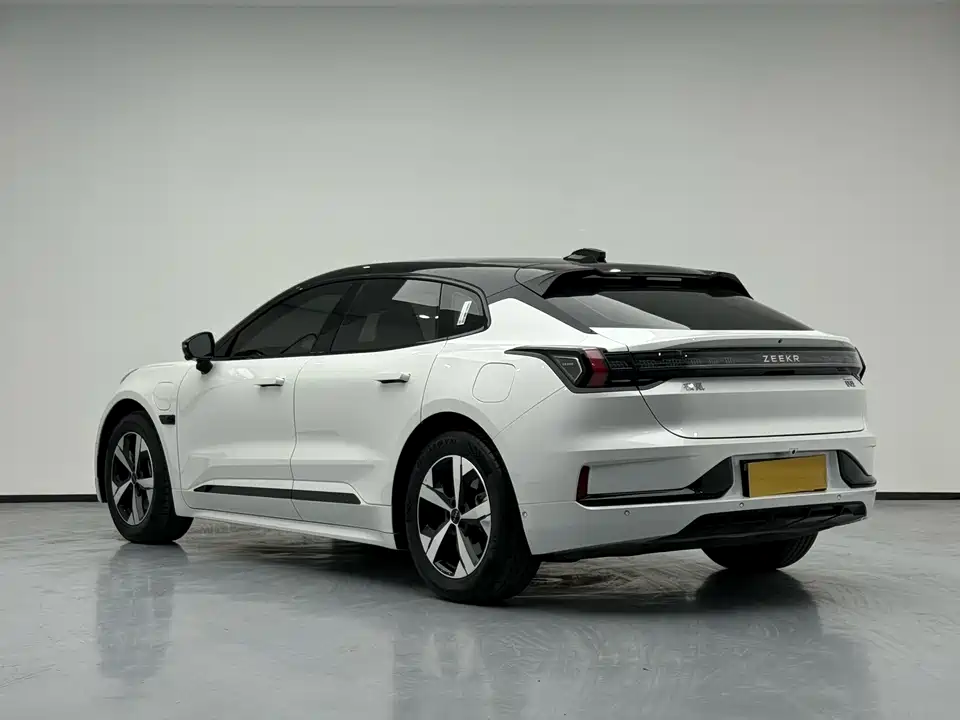 Zeekr 001