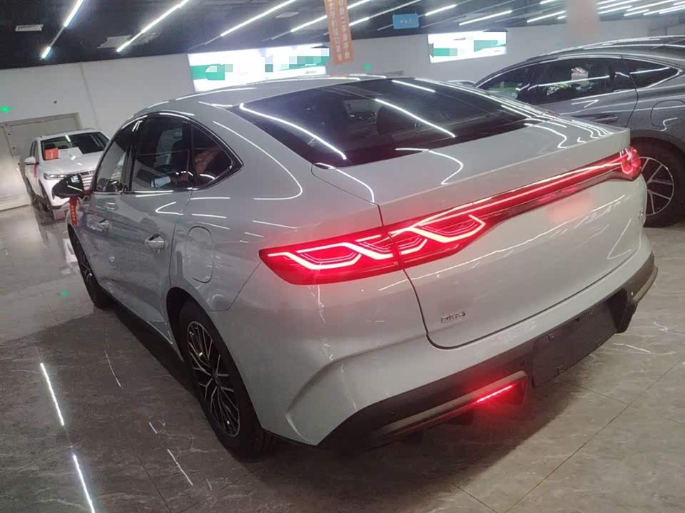 BYD Qin L BYD Qin L