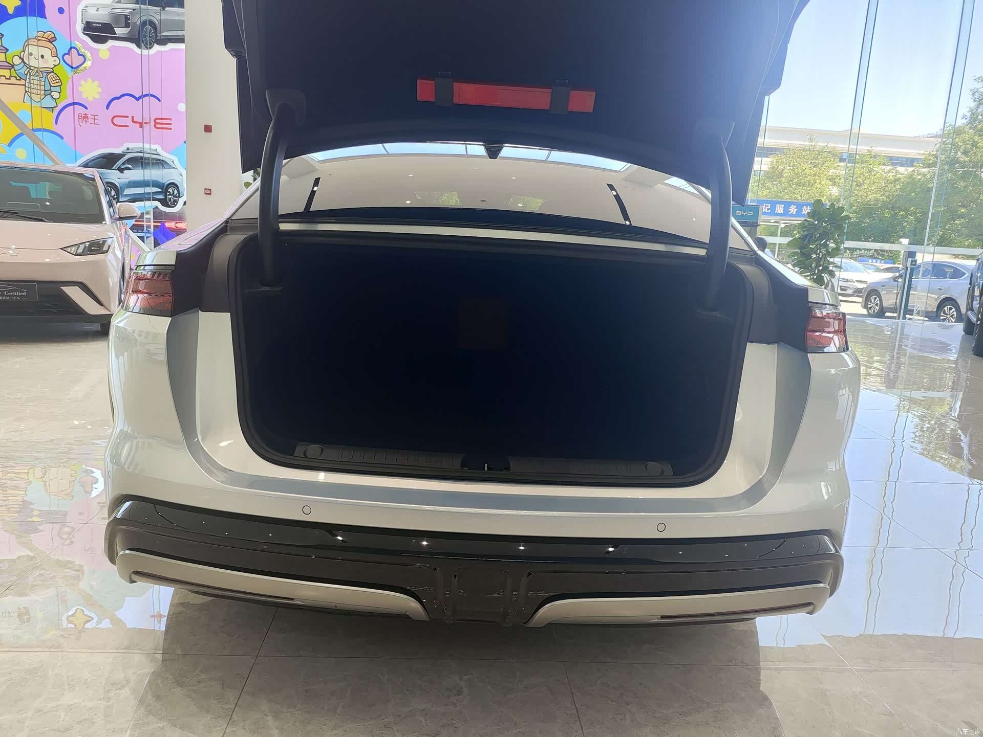 BYD Han, 2025 15