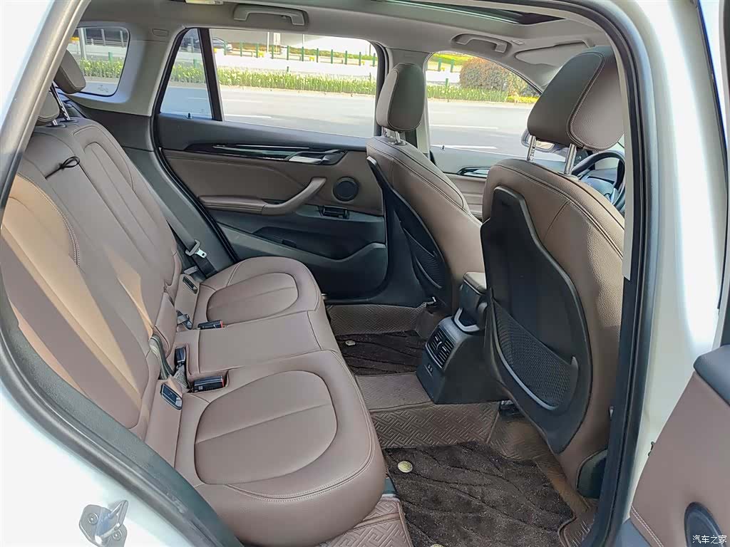 BMW X1, 2020 11