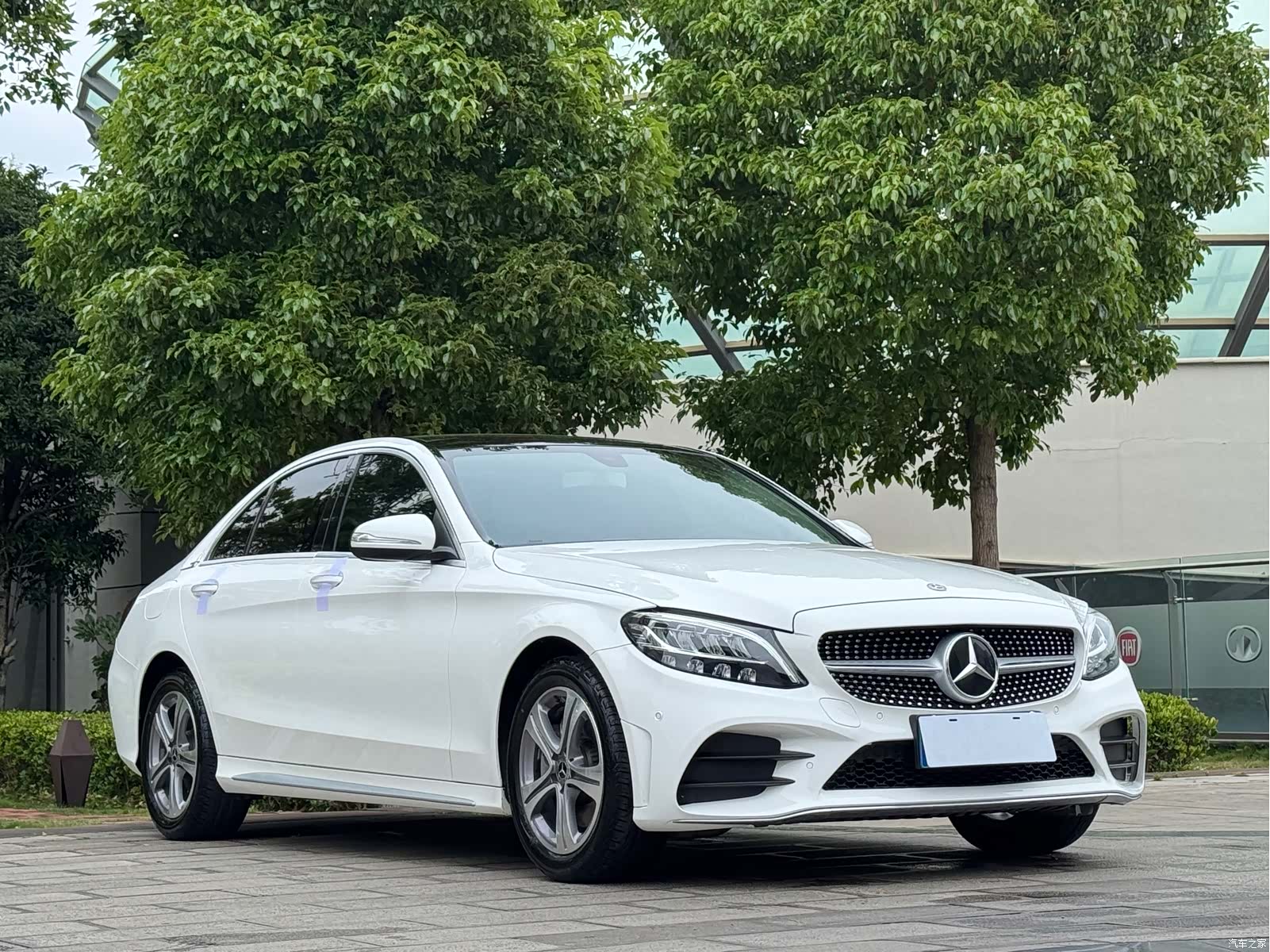 Mercedes-Benz C-Class, 2020 3