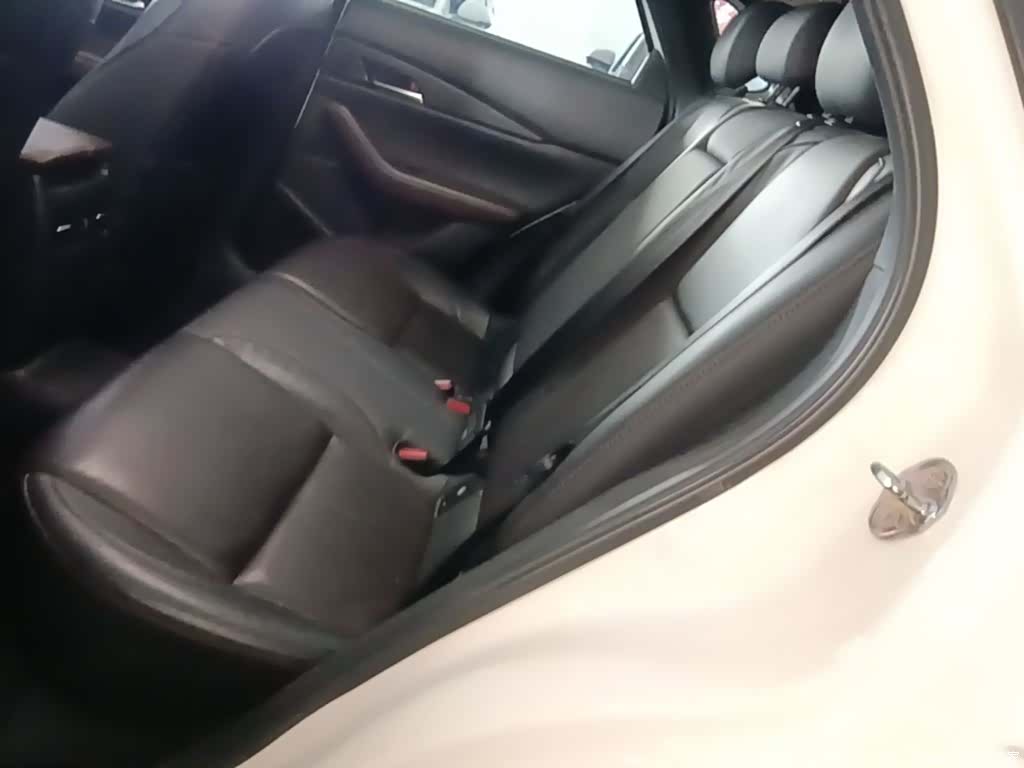 Mazda CX-30, 2021 13