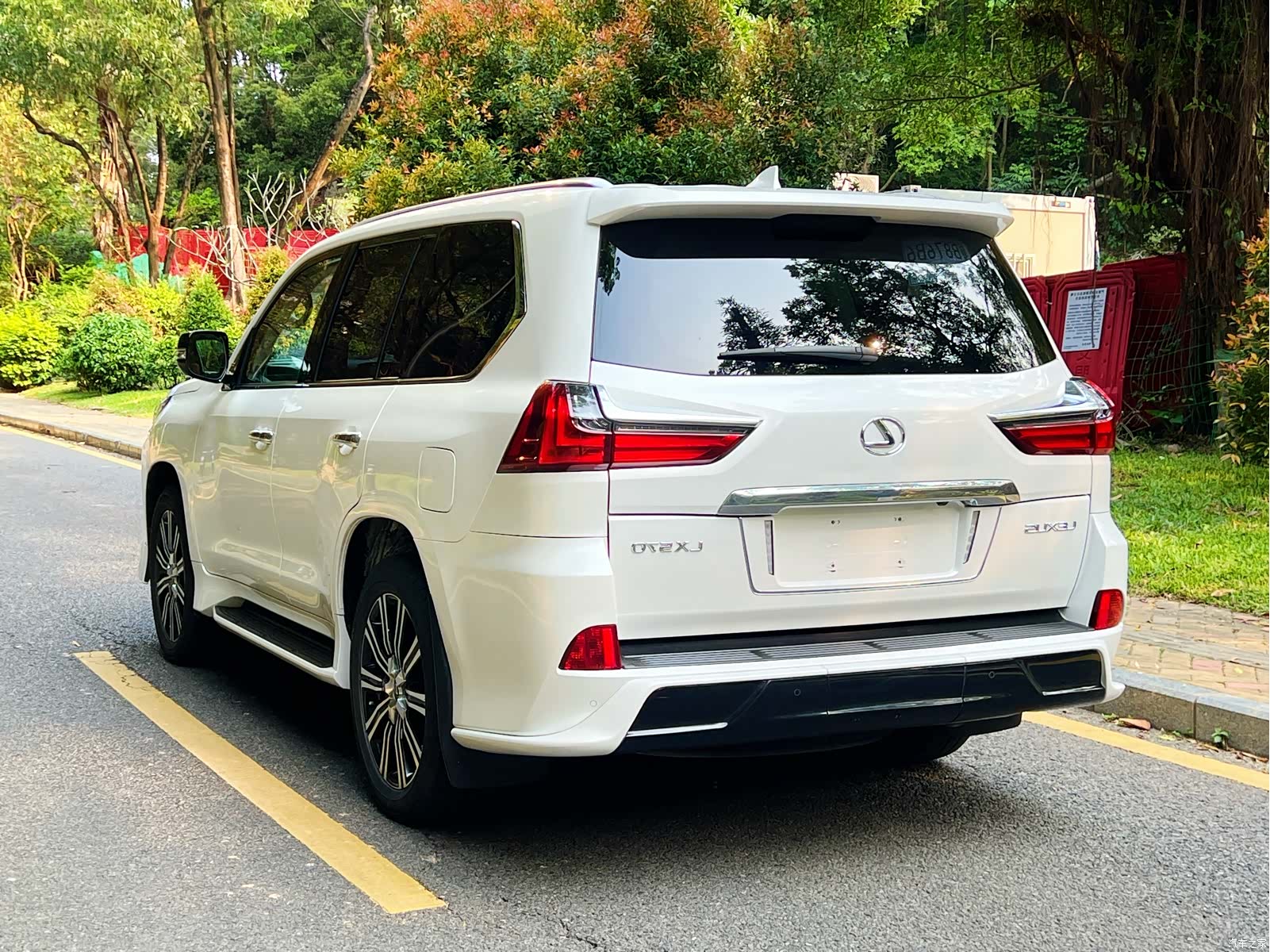 Lexus LX, 2018 19