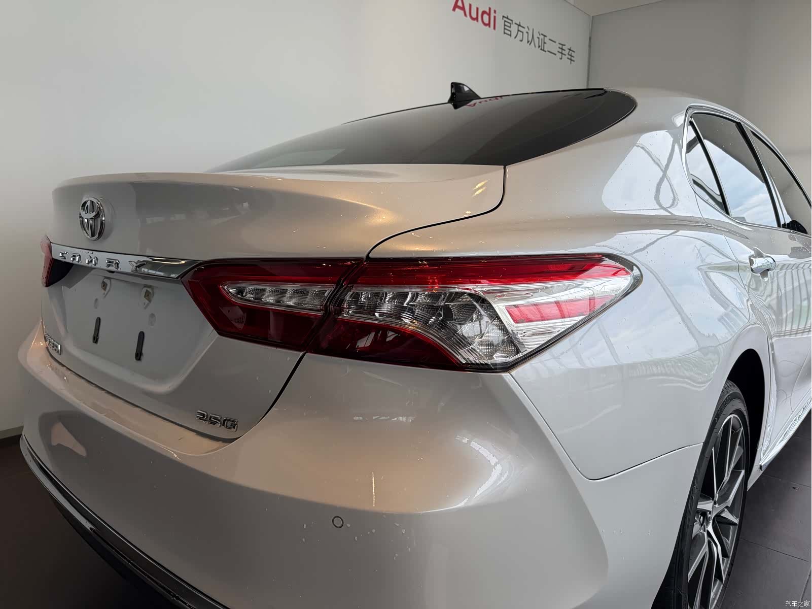 Toyota Camry, 2024 10