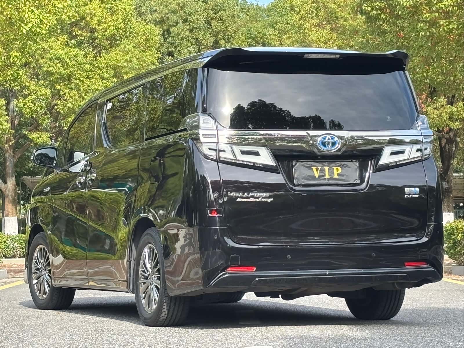 Toyota Vellfire, 2019 4