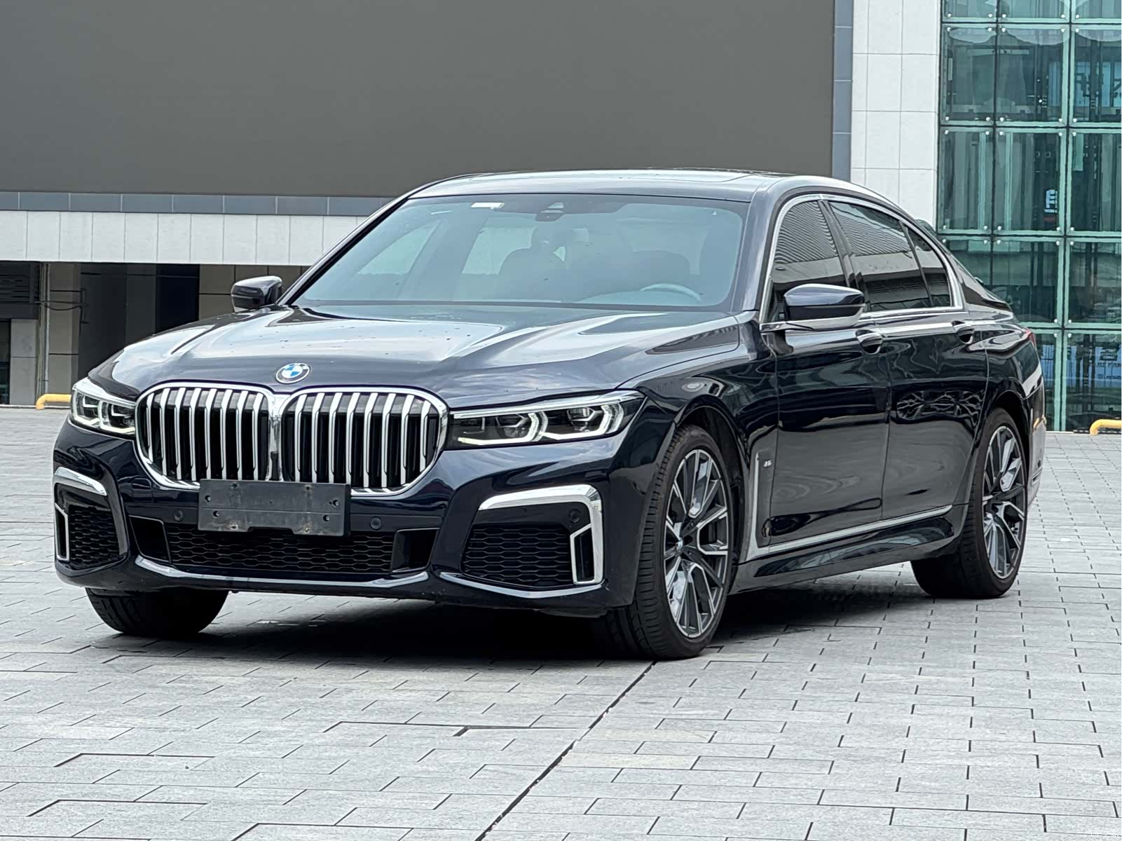 BMW 7 Series, 2021 2