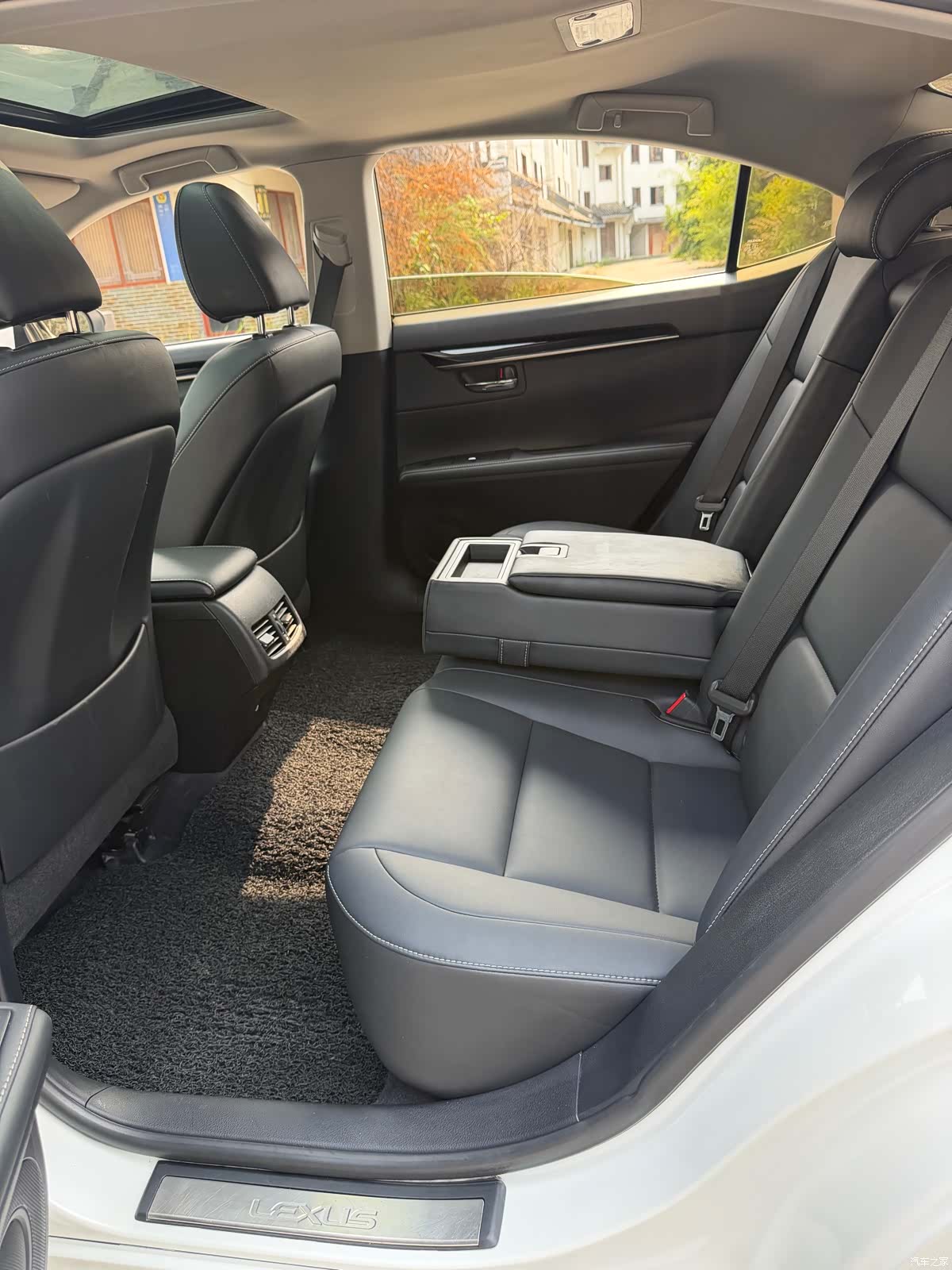 Lexus ES, 2014 13