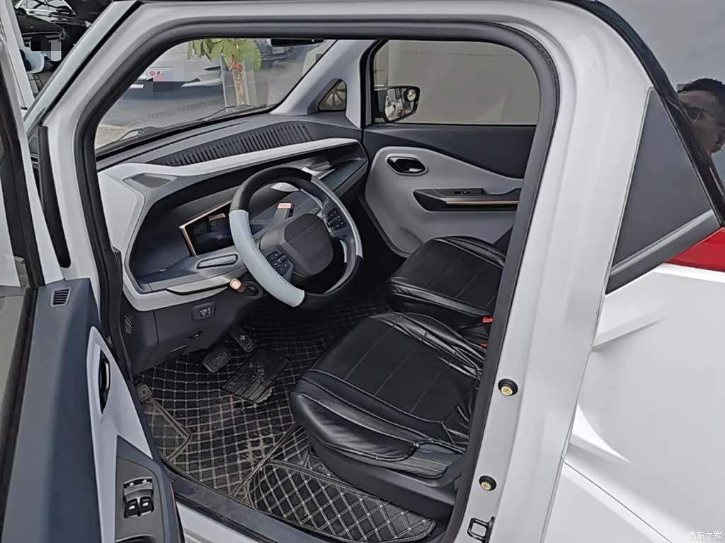 Wuling NanoEV, 2022 15
