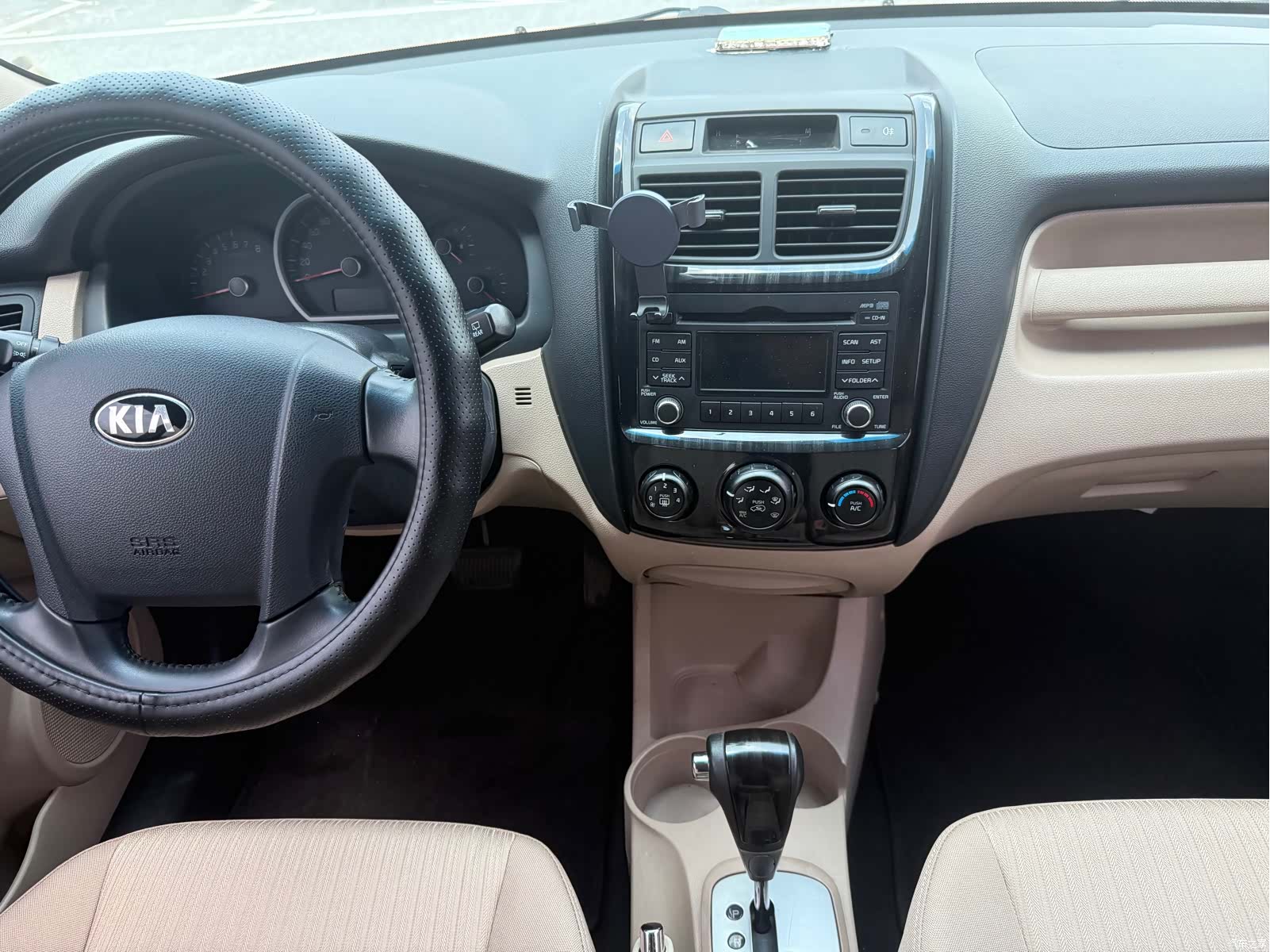 Kia GL, 2014 11