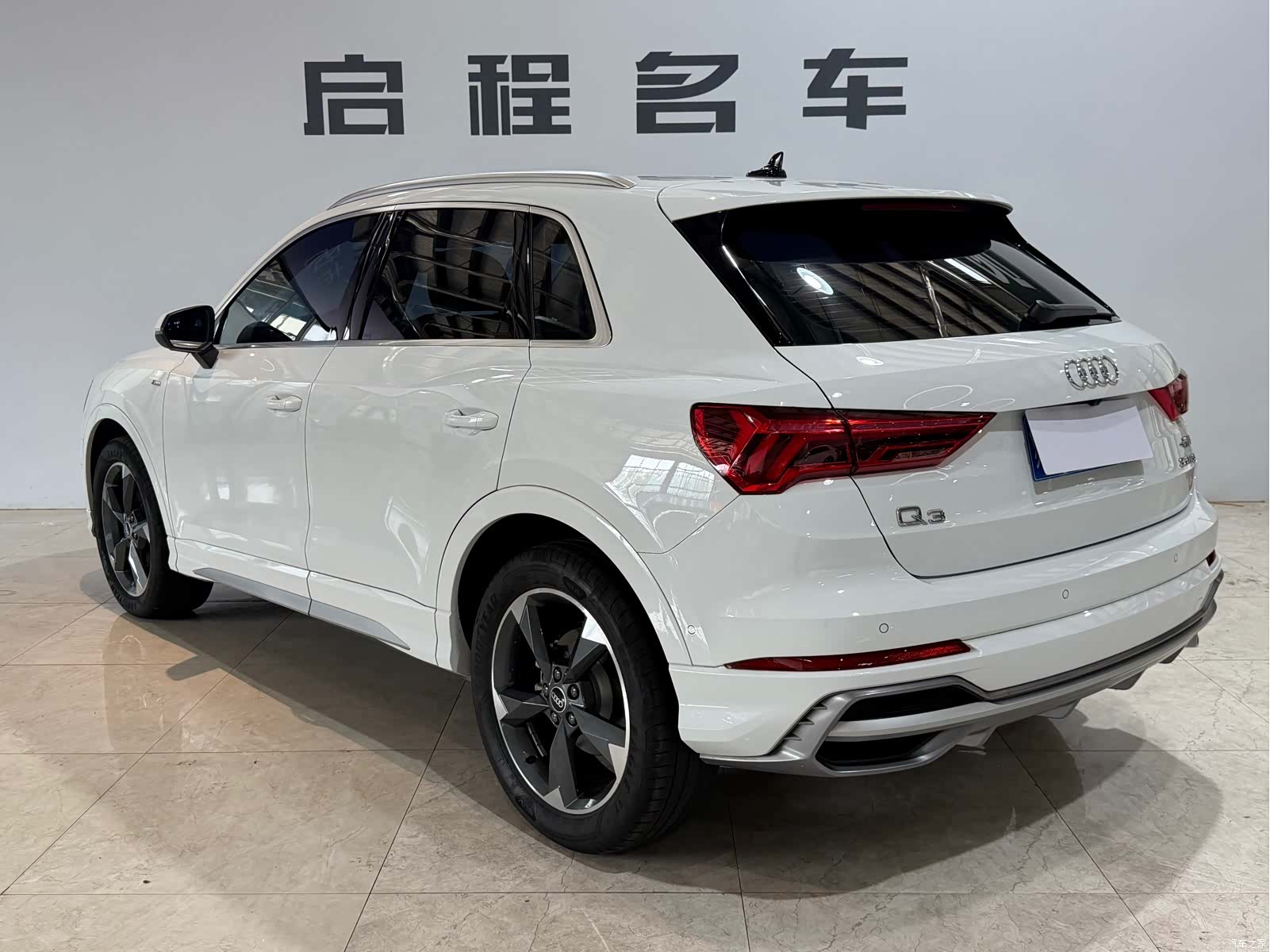 Audi Q3, 2023 6