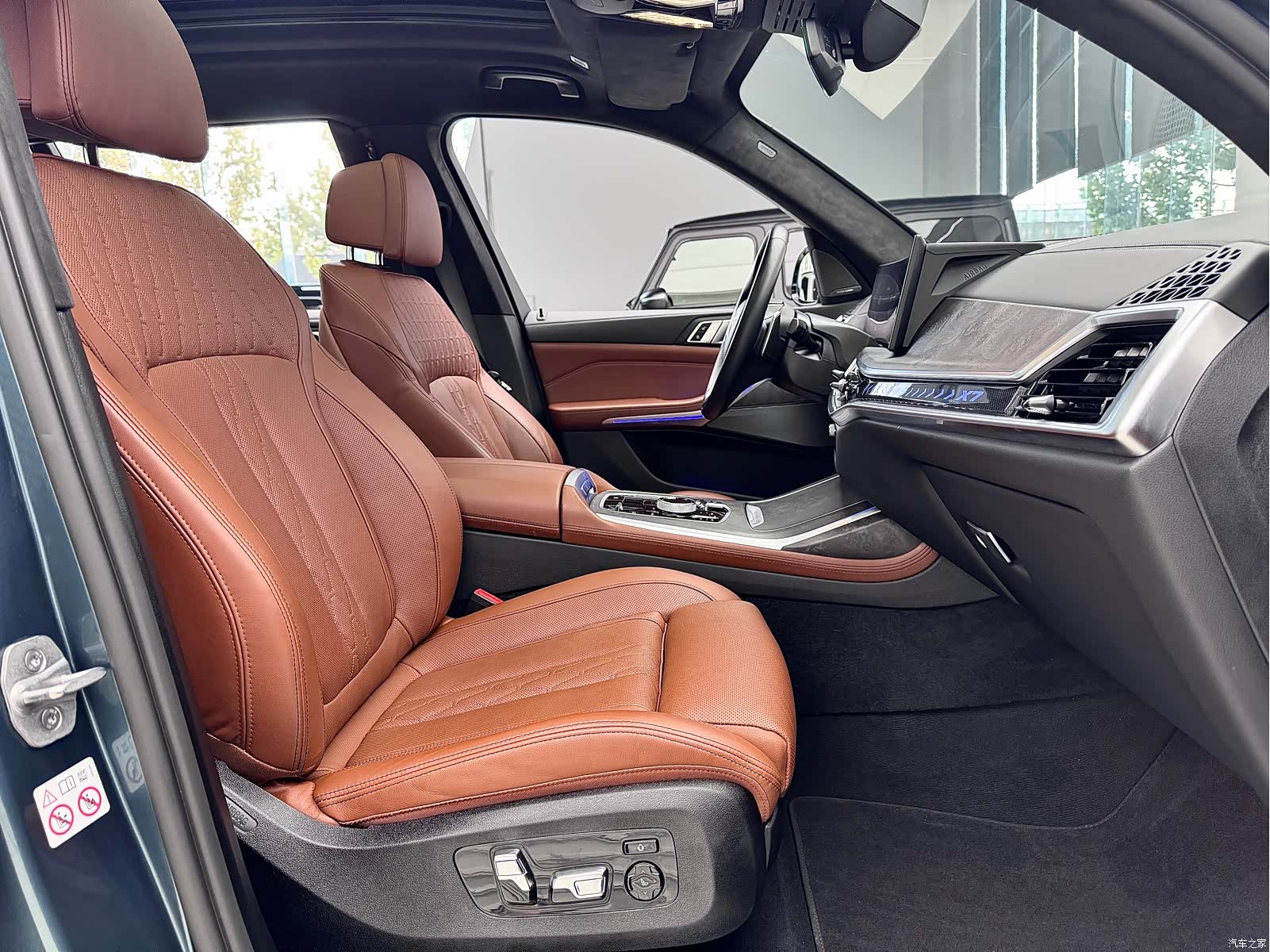 BMW X7, 2023 9