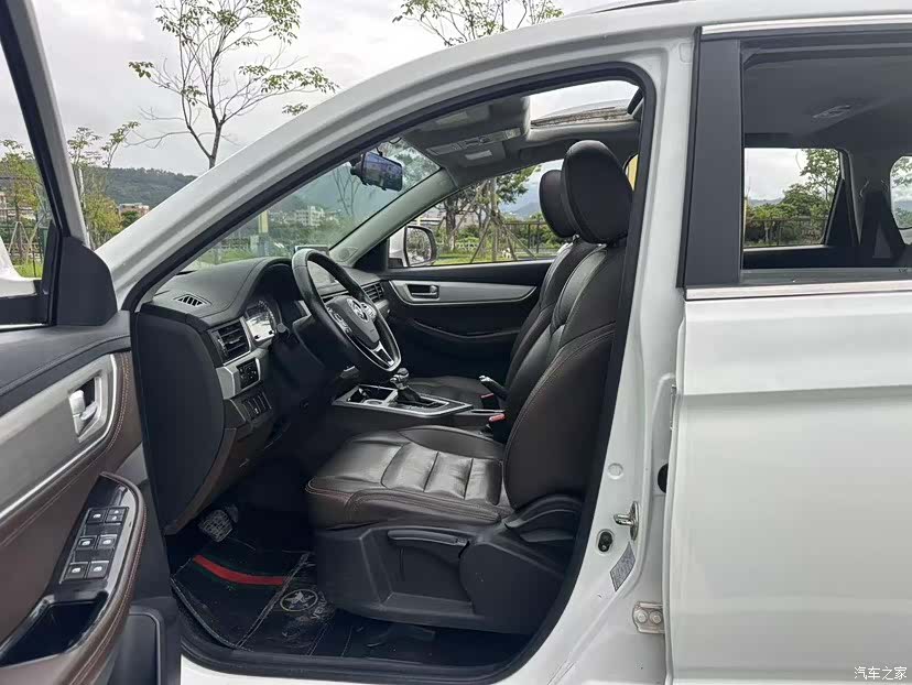 DongFeng X5, 2017 9