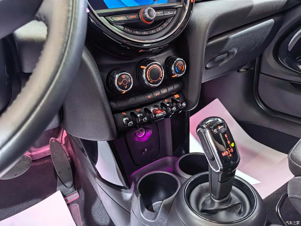 Mini Cooper, 2019 11