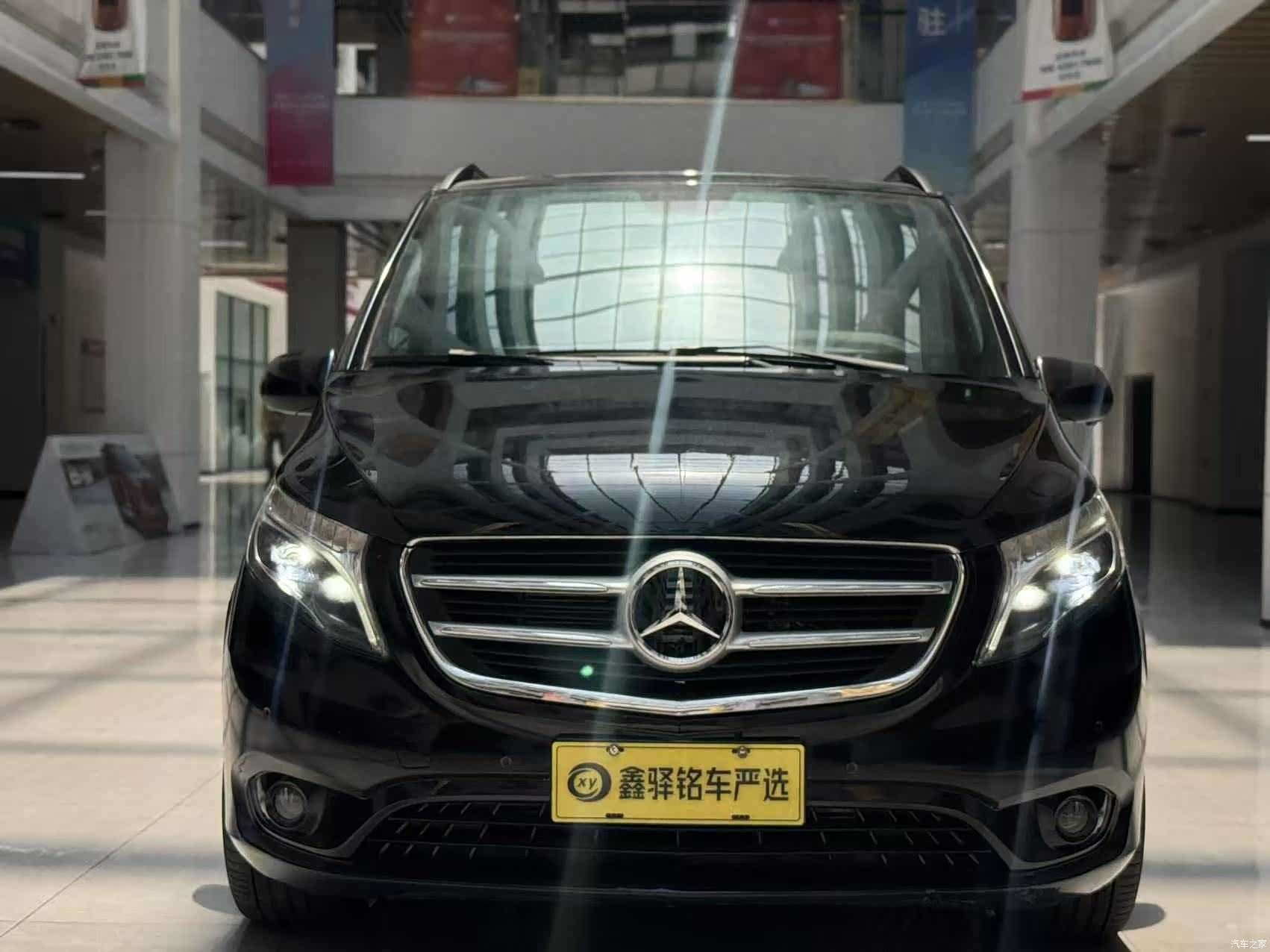 Mercedes-Benz 7, 2019 3