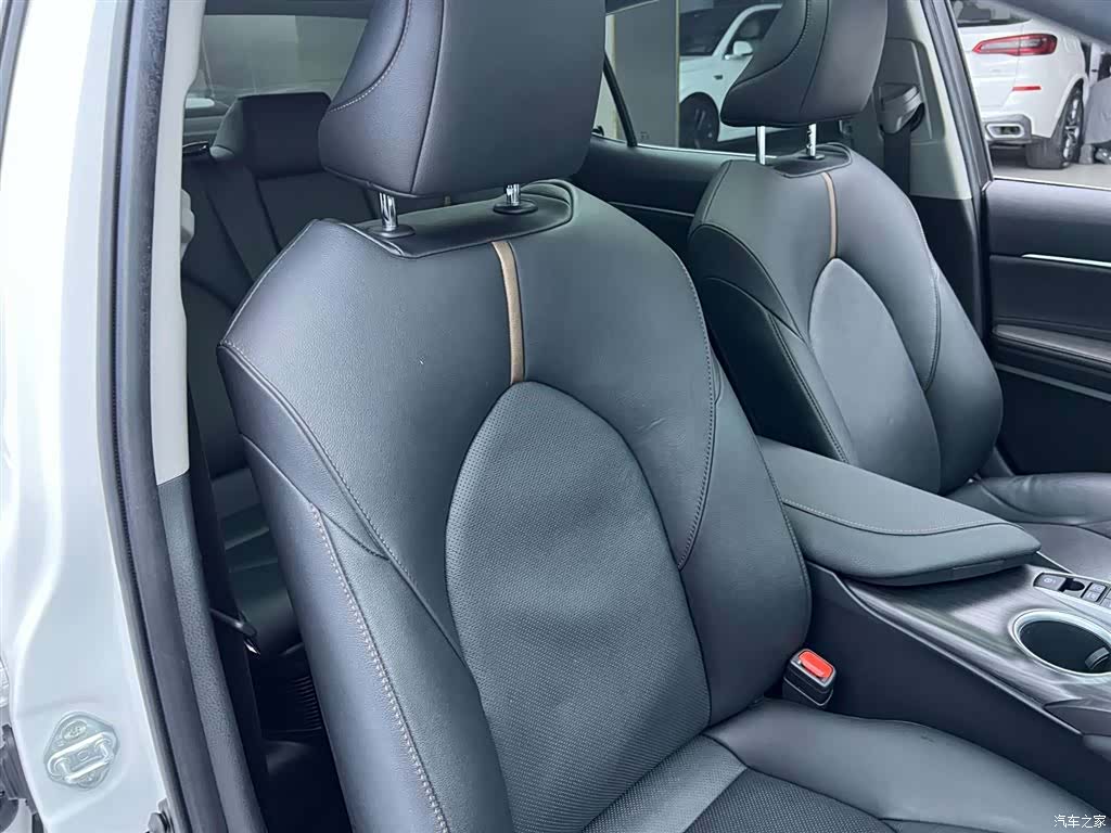 Toyota Camry, 2023 21