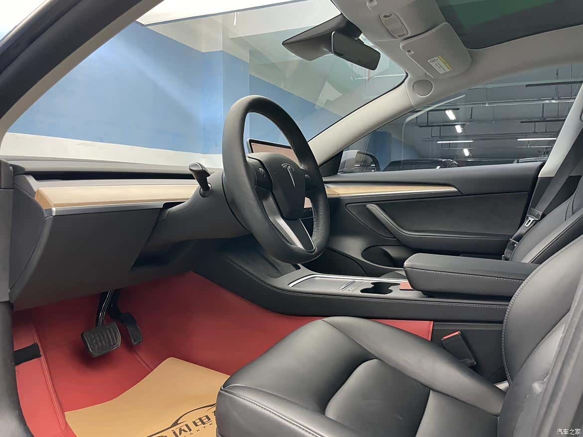 Tesla Model 3, 2022 11