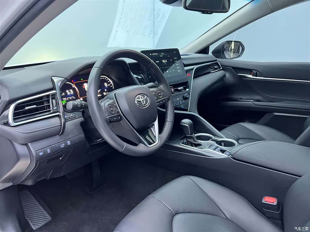 Toyota Camry, 2023 29