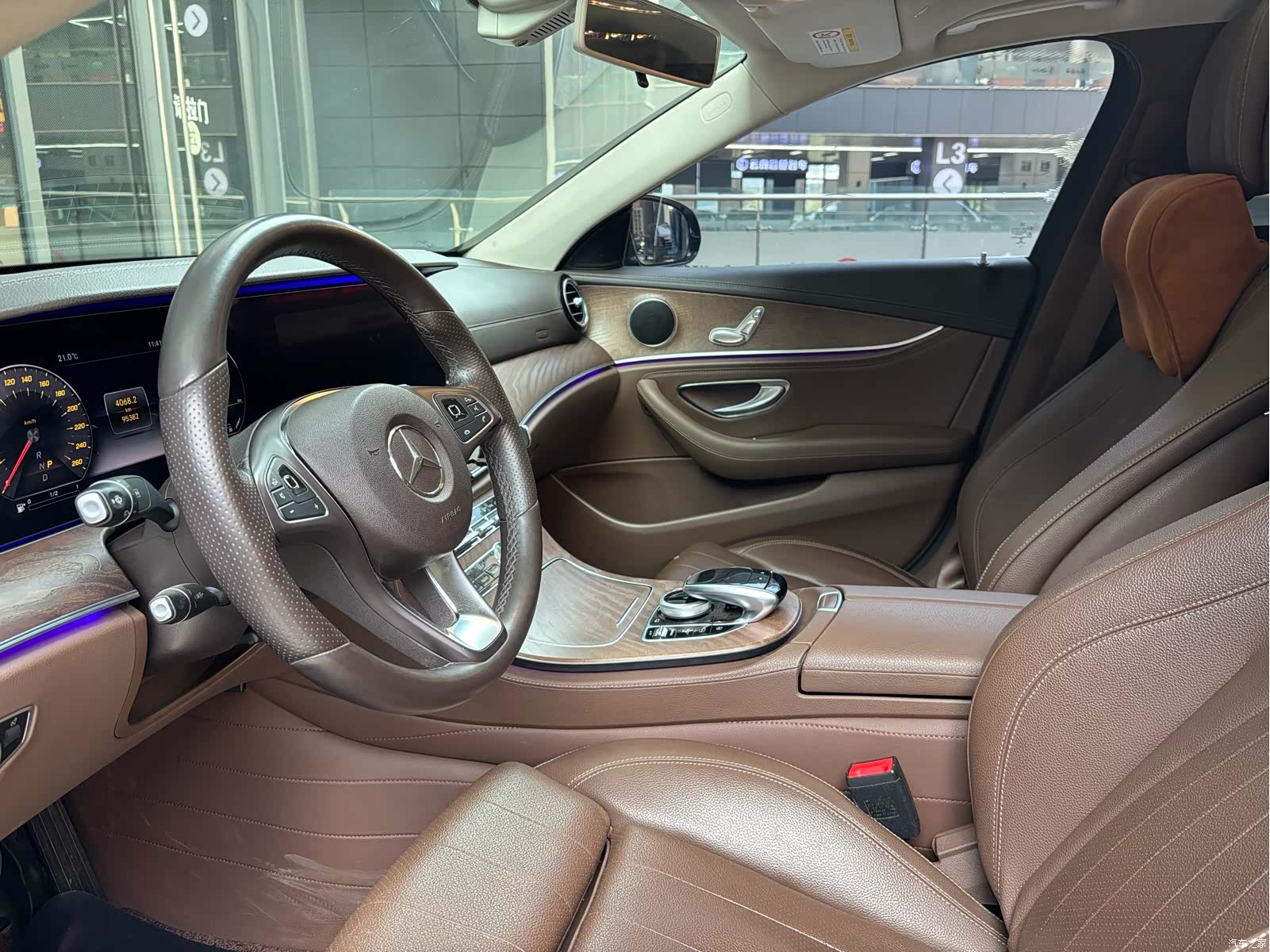 Mercedes-Benz E-Class, 2018 4