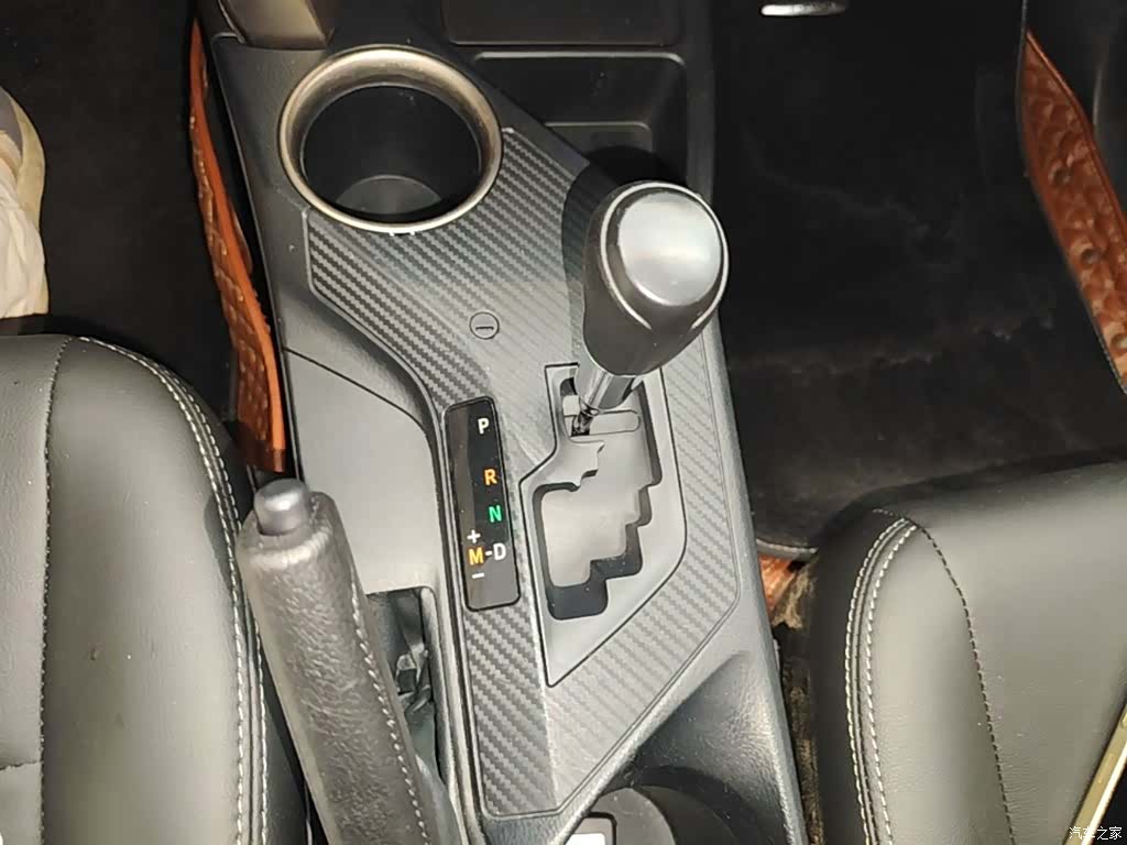 Toyota RAV4, 2016 14