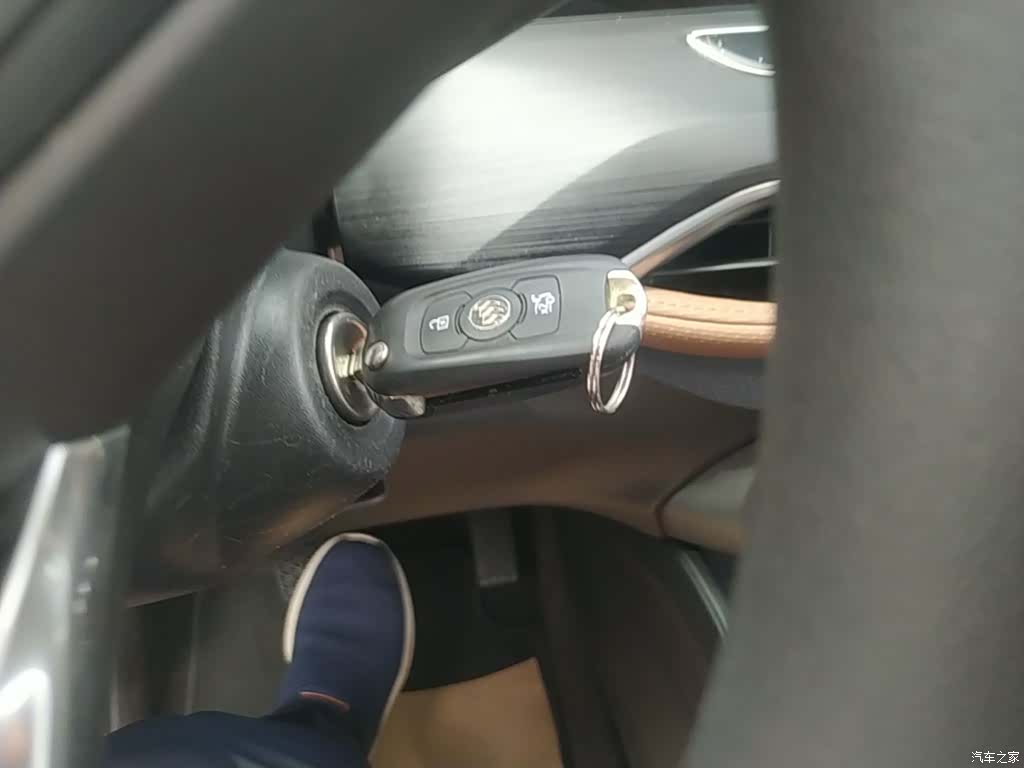 Buick Verano, 2022 9