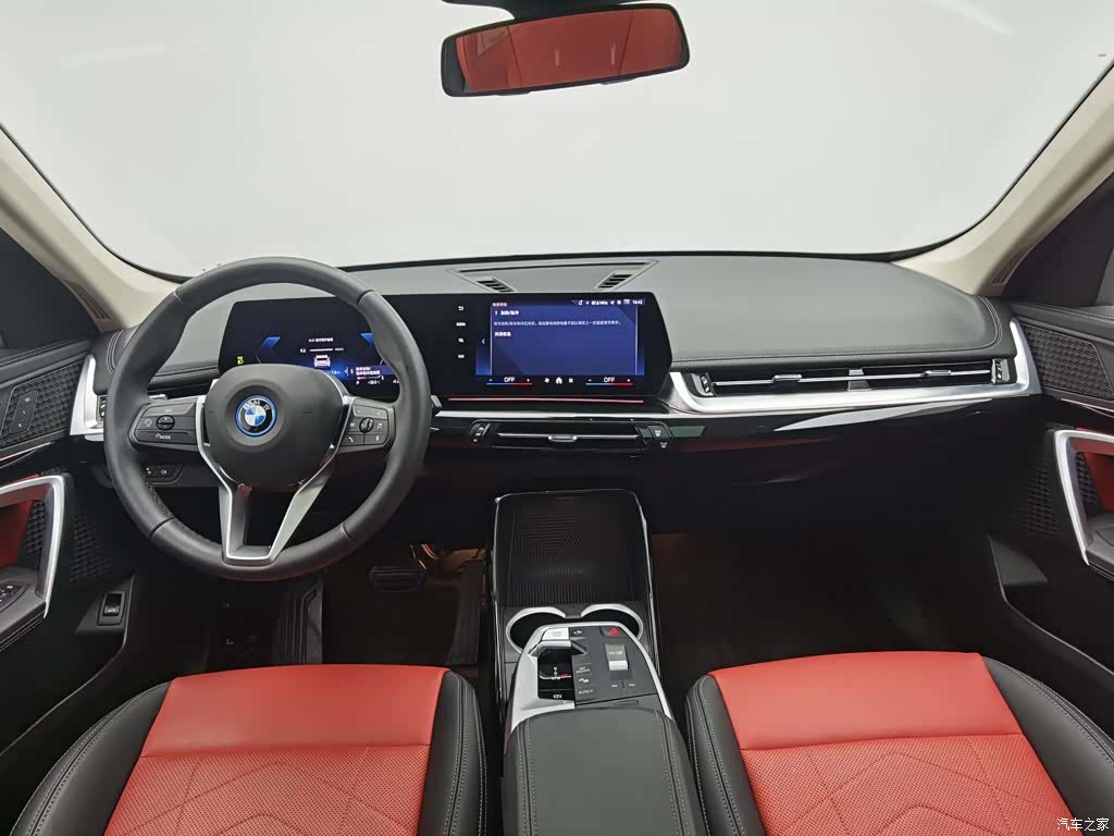 BMW iX1, 2025 все фото