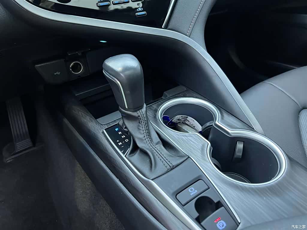 Toyota Camry, 2023 18