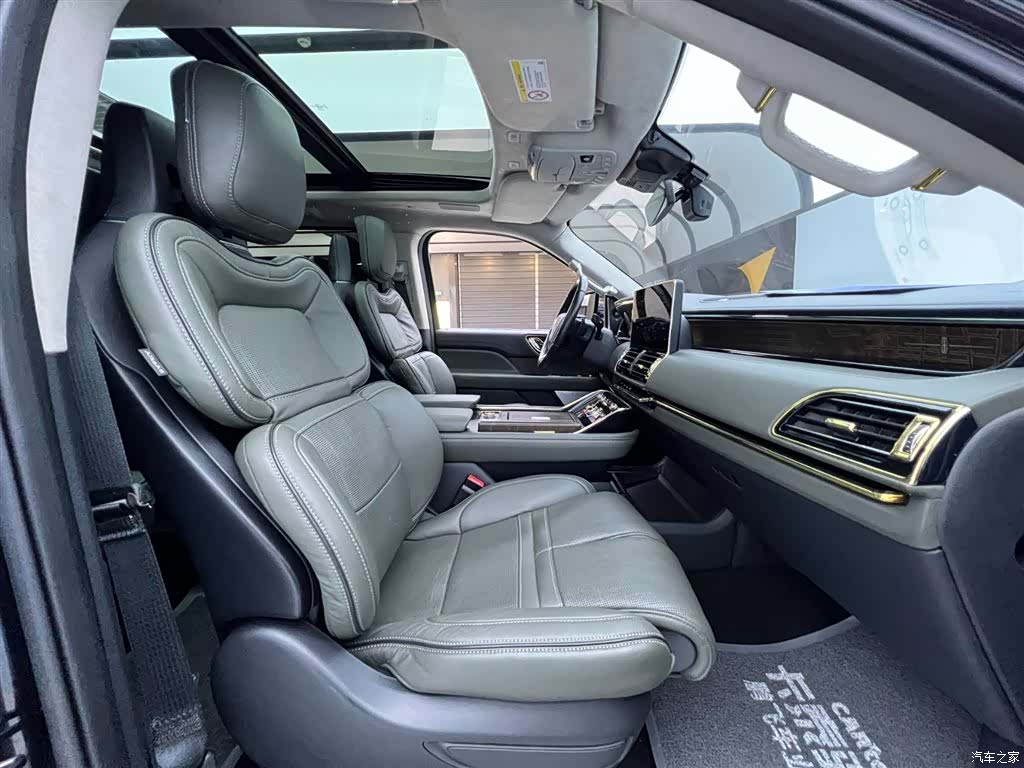 Lincoln Navigator, 2023 24