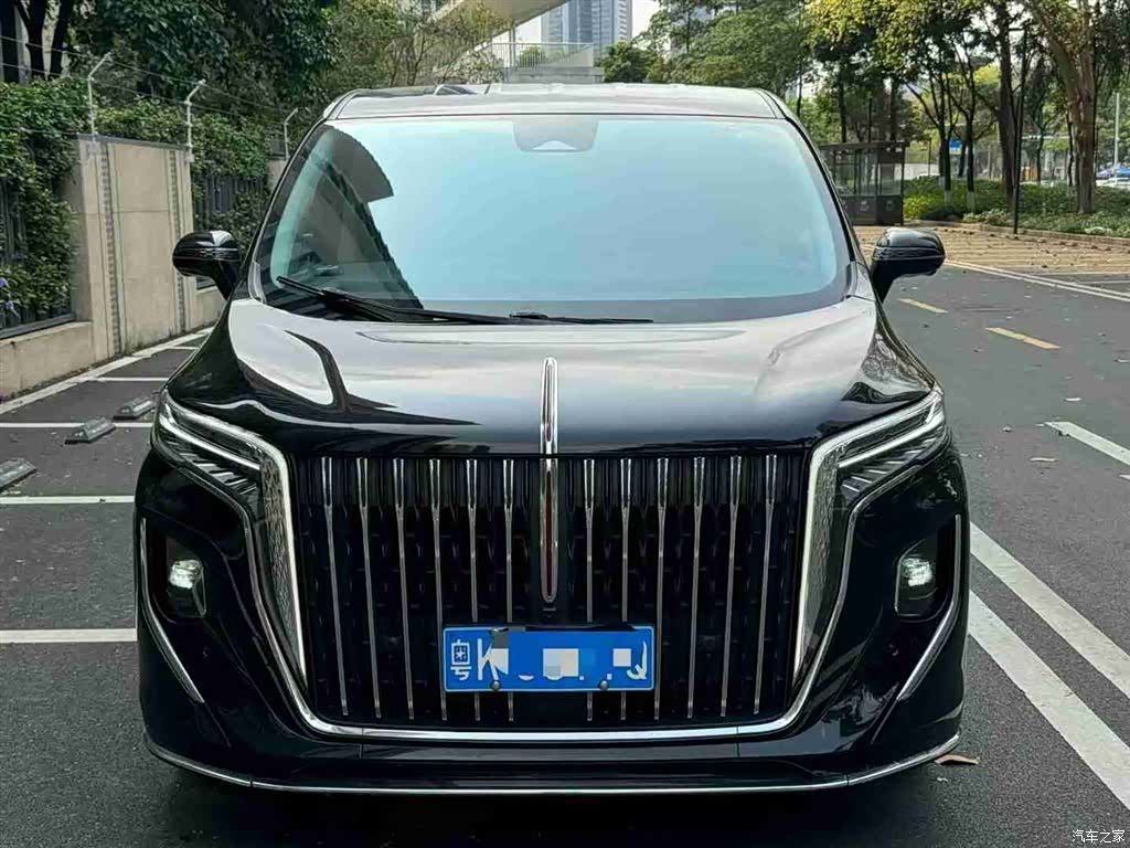 Hongqi HQ9, 2022 3