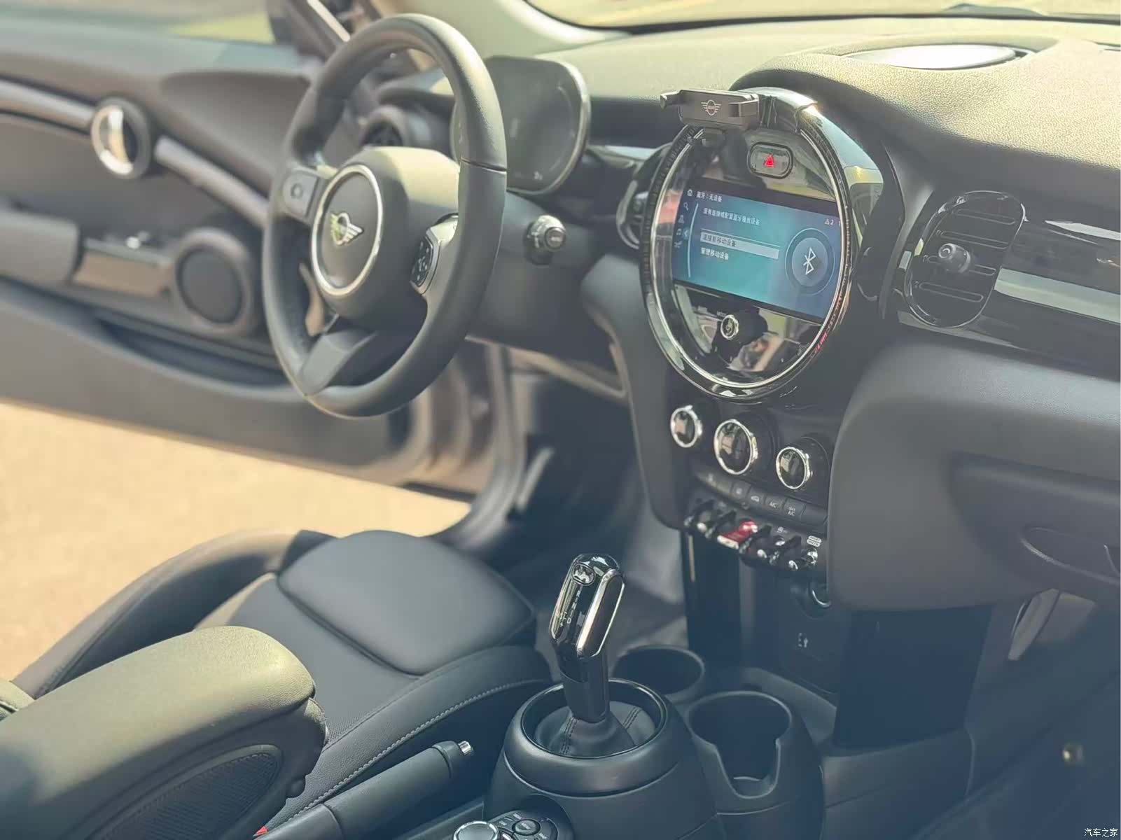 Mini Cooper, 2023 15