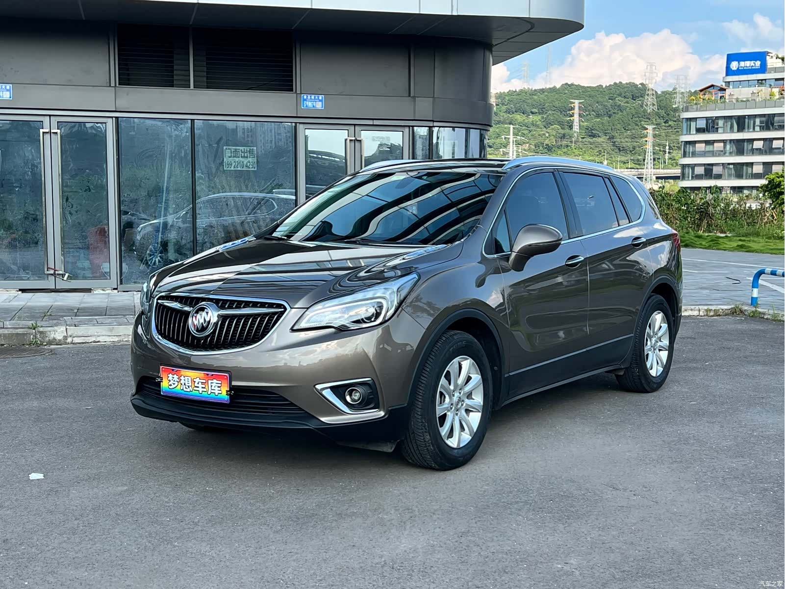 Buick Envision Plus, 2019 1