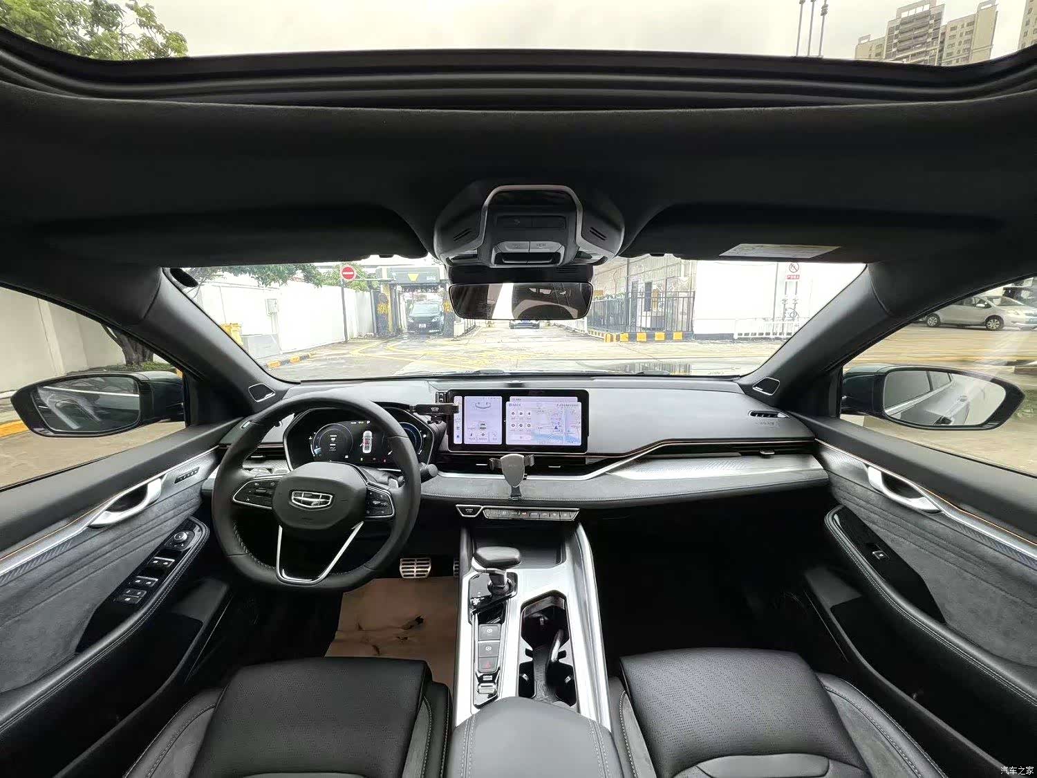 Geely Preface, 2024 4